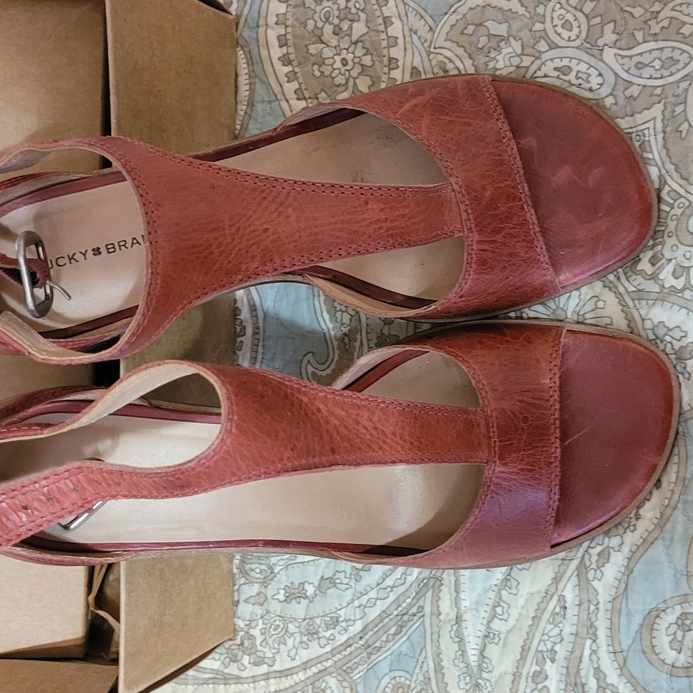 Lucky Brand Red Sandals with Open Toe and Ankle Strap